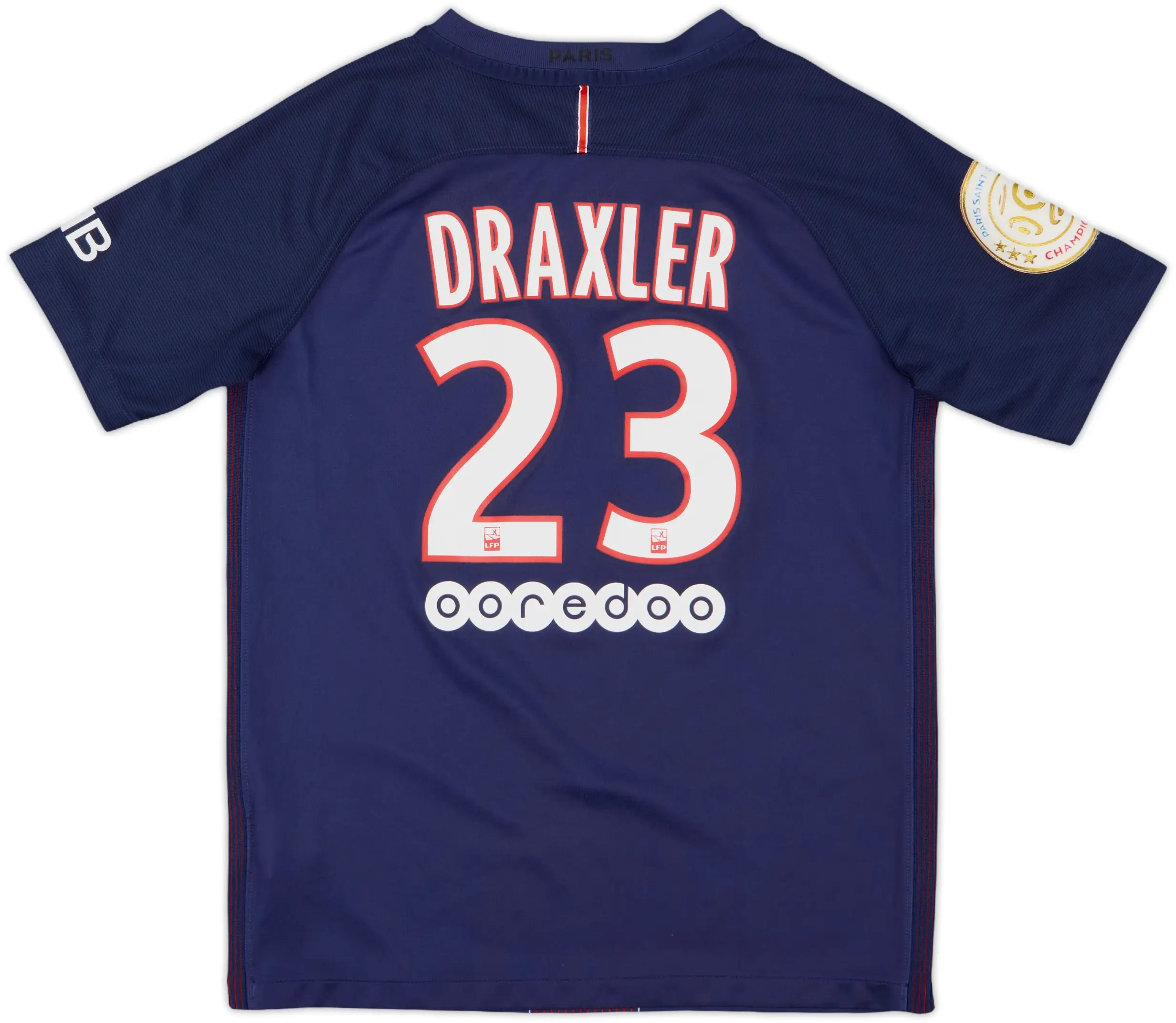2016-17 Paris Saint-germain Home